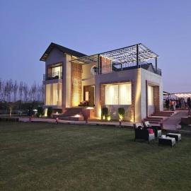 Falak Farms- Villa with Pool,Jacuzzi in Chandigarh, hotel u gradu 'Khizrābād'