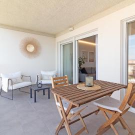 Global Vacacional, Moderno apartamento con piscina y terraza en la playa de Canet