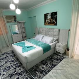 New Cozy Apartment 10 Minutes away from Cairo Airport and all Amenities bedside Radisson Blu Hotel, hotel in Cairo