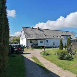 Schöne Fewo max 4 Pers in der Nähe von Sassnitz, hotel em Clementelvitz