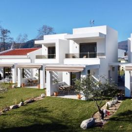 Garden Residence, hotel in Olympiada