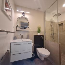 Csever Apartman – hotel w mieście Tata