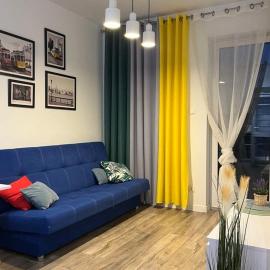 Apartament Chiara z balkonem, hotel in Oleśnica