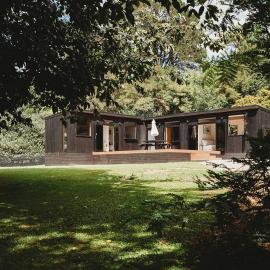 Beautiful Rural Retreat and Sapphire Springs Thermal Mineral Pools