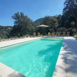 les gîtes du Mas ANNA, hotel u gradu Sere