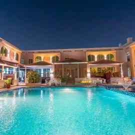 Al Dar Inn Hotel, hotel i Ras al-Khaimah