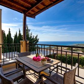 1 bedroom Apartment Pyrgos with beautiful sea and sunset views, Aphrodite Hills Resort, hotel sa Kouklia