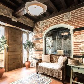 Apartamentos Rurales "Los Olivos" en Candelario, hôtel à Candelario