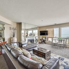 Ocean-View Imperial Beach Condo w/ Community Perks, hotel en Imperial Beach