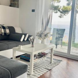 Fiesa-Piran beach house with free parking