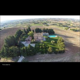 Agriturismo Bibiano38, hotel in Treia