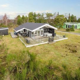 4 star holiday home in Juelsminde-By Traum، فندق في Sønderby