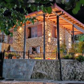 Voulas Traditional House Meteora 3, hotel v destinaci Kalambaka