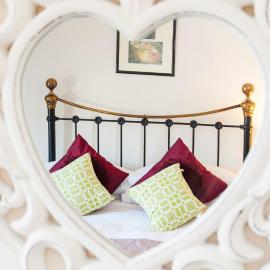 Rooms by Maes y mor Town Centre, hotel in Aberystwyth