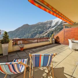 Cosy Stopover near slopes and therms-Swiss Alps – hotel w mieście Ovronnaz