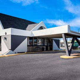 Quality Inn & Suites Council Bluffs - Omaha East, hotell i Council Bluffs