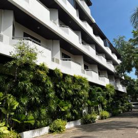 N.P.Place Resort&Hotel