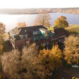 Hotel Seeblick, hotel em Thülsfeld