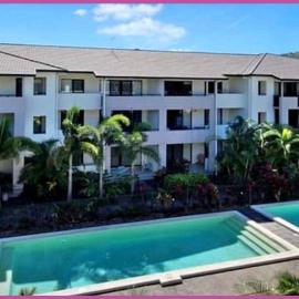 Resort-Style Apartment • 3 Pools • Close to The Strand