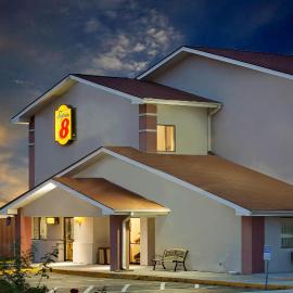 Super 8 by Wyndham Waynesboro, hotel i Waynesboro