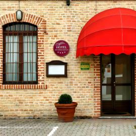 Hotel Vecchio Casello, hotel en Castelleone