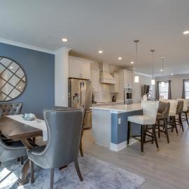 3 Mi to Ocean City Boardwalk: Townhome w/ 2 Decks, hotell i Berlin