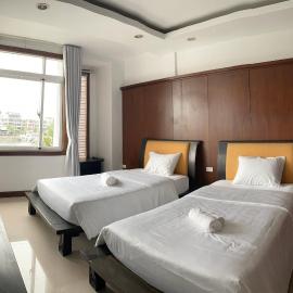 SOCHU HOUSE- Tuần Châu Homestay & Coffee, hotel in Ha Long