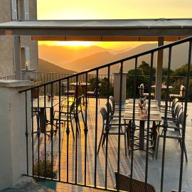 Hôtel U Frascone, hotel v mestu Venaco