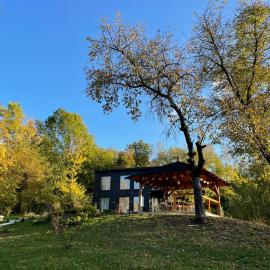 Casa de pe un Deal-Provita de Sus-Prahova, hotel in Proviţa de Sus