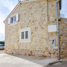 House Sea Stone, hotel a Dobropoljana