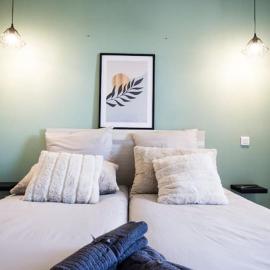 Studio Au Sommet - clim - gare, hotel v destinaci Lurdy