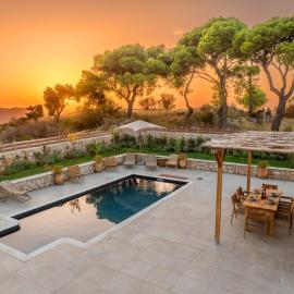 Sassi Di Fteri Villas, hotel v destinaci Kardhakáta
