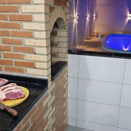 Imóvel com piscina e execelente estrutura !