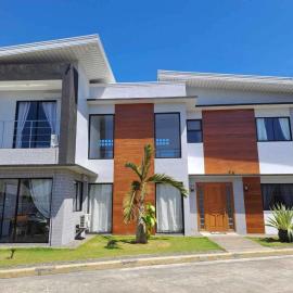 Mango Prima, hotel u gradu Moalboal