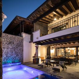 Private Jacuzzi & Pool, Elegant La Escondida 5BR, hotel u gradu San Migel de Aljende