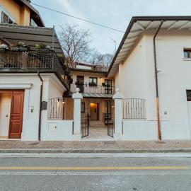 Hotel Alla Sosta，雷札托的飯店