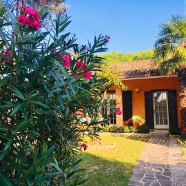 37 on Aprilia Marittima, Elegance at its best!, hotel in Aprilia Marittima