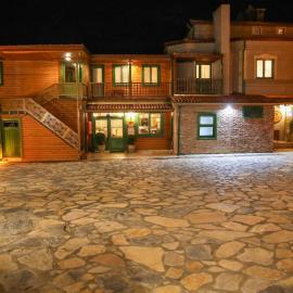 Kazdağı Atila Bey Konağı, hotel Ayvacıkban
