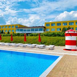 Panorama Ferien Hotel Harz, хотел в Güntersberge
