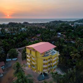 Bedzzz Xclusiv Morjim, Goa By Leisure Hotels