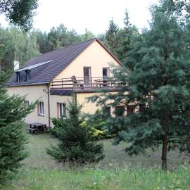 Siedlisko Dąb w Lubogoszczy koło Sławy, hotell sihtkohas Sława