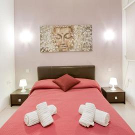 Comfort Double Room St. Julian's, hotel in Il-Gżira
