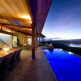 Alkira Lodge, hotel in Brenton-on-Sea