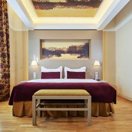 Opera Hotel, hotell i Rīga