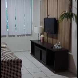 Apto para até 4 pessoas,com Wi-Fi,ótima localização, área de lazer com conveniência e piscina para criança, hotel in Petrolina