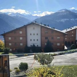 Appartement Nour, hotel v destinácii Randogne
