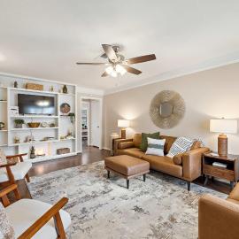 with Arcade and Covered Patio Sleep 9 in this 4 Bedroom 2 Bath Home 5 star host Deer Park TX, Hotel in Deer Park