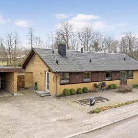 4 Bedroom Gorgeous Home In Holstebro, hotell sihtkohas Holstebro
