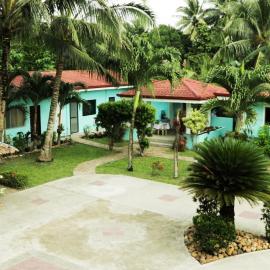 L&L Beach Resort, ξενοδοχείο σε Pandan