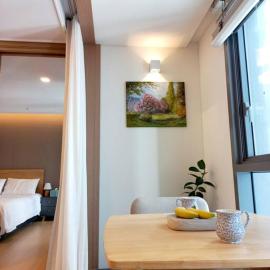 해운대 엘본 # Haeundae station 3min# sea 3min# high floor view# luggage storage# flexible checkin& out# family, hotel a Busan